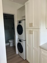 20127 Citronia St in Los Angeles, CA - Building Photo - Building Photo