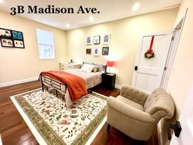 1906 Madison Ave in Baltimore, MD - Building Photo