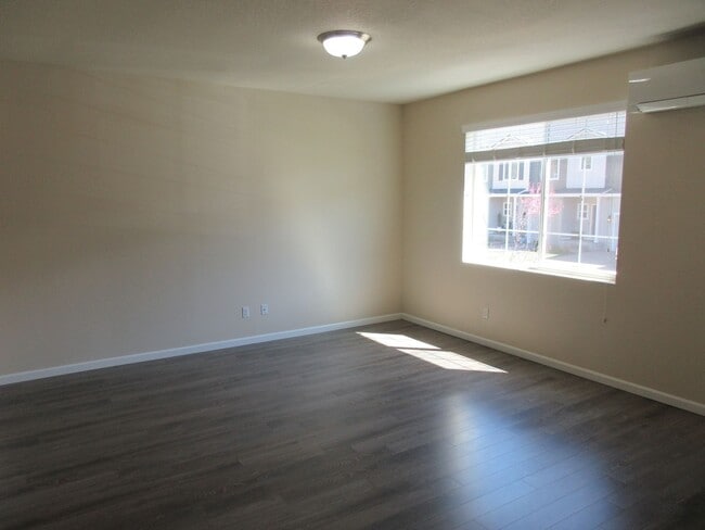 5719 Joynak St S in Salem, OR - Building Photo - Building Photo