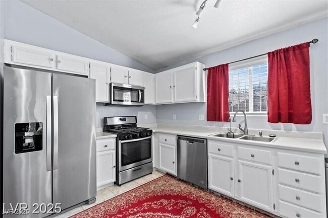 property at 2419 Country Orchard St