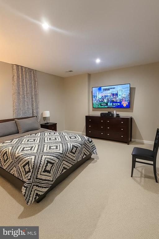 25287 Justice Dr in South Riding, VA - Building Photo - Building Photo