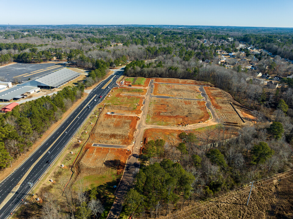 Inverness at Sugarloaf in Lawrenceville, GA - Foto de edificio