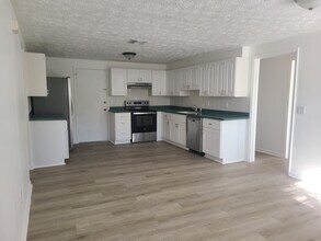 6945 Cinderella Rd in Jacksonville, FL - Building Photo - Building Photo