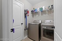 758 Radiant Dr photo'