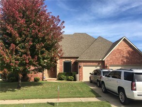 4506 W Flagstick Dr in Fayetteville, AR - Building Photo - Building Photo