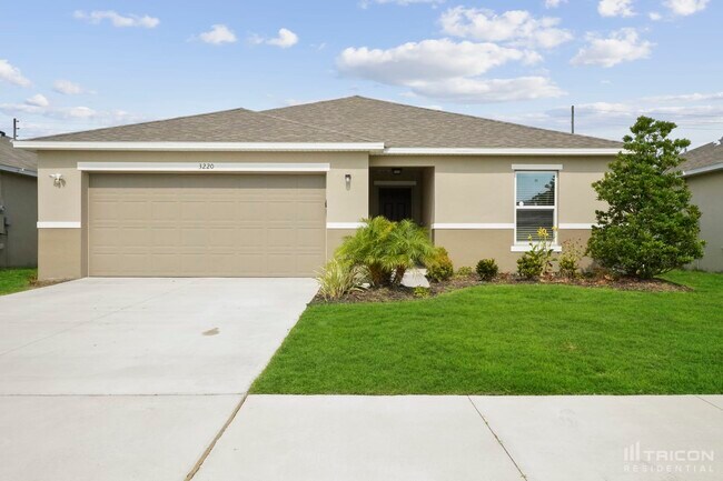 property at 3220 Casa Del Rey Ave
