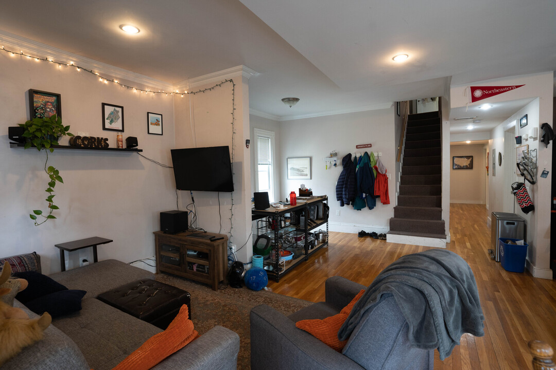 64 Mozart St, Unit 3 in Boston, MA - Building Photo