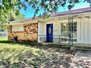 2620 Denison St in Denton, TX - Building Photo - Building Photo