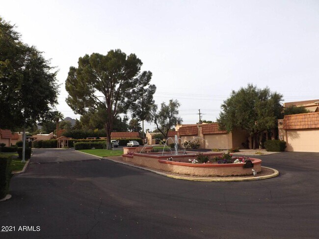 5100 N Miller Rd-Unit -11 in Scottsdale, AZ - Building Photo - Building Photo
