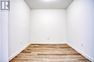 461 Green Rd in Hamilton, ON - Building Photo - Building Photo