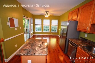 641 Baystone Ct in Annapolis, MD - Foto de edificio - Building Photo