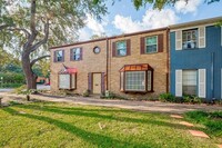 5208 Arboles Dr in Houston, TX - Building Photo - Building Photo