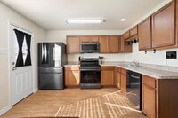 1604 Blue Jay Dr, Unit 6D in Ennis, TX - Building Photo - Building Photo