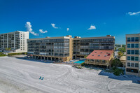 Surfside South Condominiums in Madeira Beach, FL - Building Photo - Building Photo