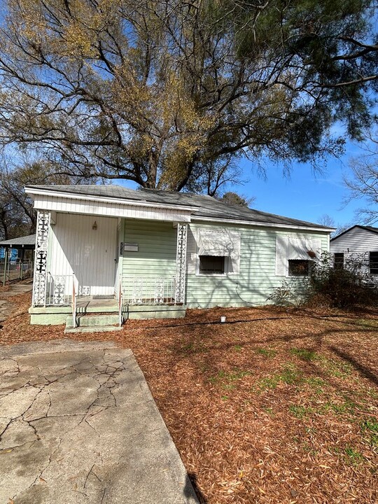 2722 Hillcrest Ave in Shreveport, LA - Building Photo