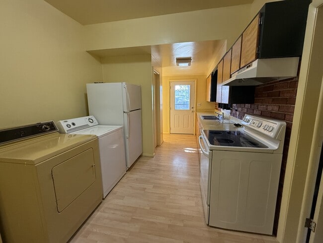 326 Miles Ave in Billings, MT - Building Photo - Building Photo