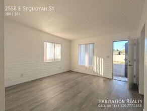 2558 E Sequoyah in Tucson, AZ - Building Photo - Building Photo