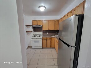 48-82-82 37th St in Queens, NY - Building Photo - Building Photo