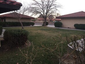 720 N Florence St in Ridgecrest, CA - Foto de edificio - Building Photo