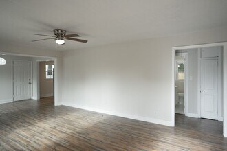 2001 Hiram Rd in Augusta, GA - Foto de edificio - Building Photo