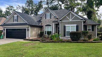 4383 Kenilworth Cir in Valdosta, GA - Building Photo
