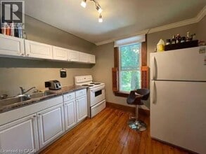 22 St Leger St in Kitchener, ON - Building Photo - Building Photo