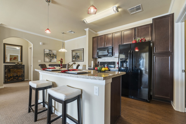 Esplanade at Stonebridge Village Apartments in Enid, OK - Building Photo - Building Photo