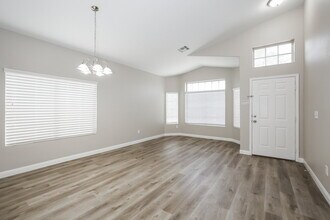 3420 Beca Faith Dr in North Las Vegas, NV - Foto de edificio - Building Photo