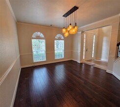 8213 Endeavor Cir in Austin, TX - Building Photo - Building Photo