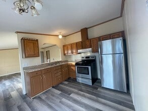 1350 Pami St in St. Clair, MO - Foto de edificio - Building Photo