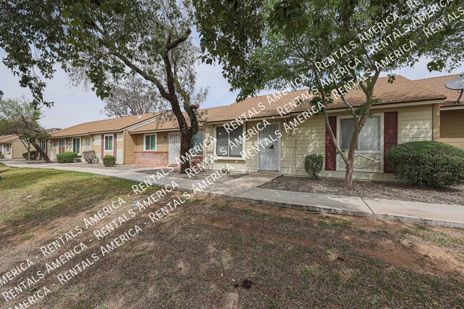 8913 W Desert Jewel Dr in Peoria, AZ - Building Photo - Building Photo