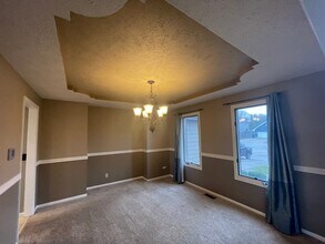 1253 Limerick Rd in Papillion, NE - Building Photo - Building Photo