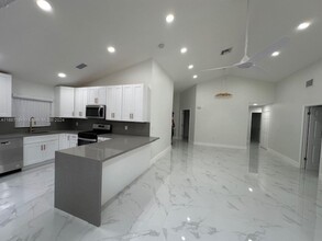 12260 NW 30th Manor in Sunrise, FL - Building Photo - Building Photo