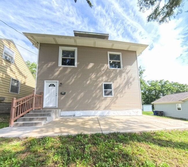 property at 715 Kirkwood Ave