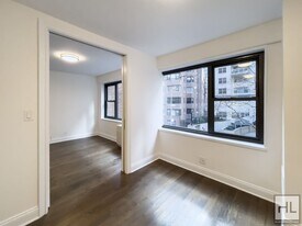 EAST 56 STREET in New York, NY - Building Photo