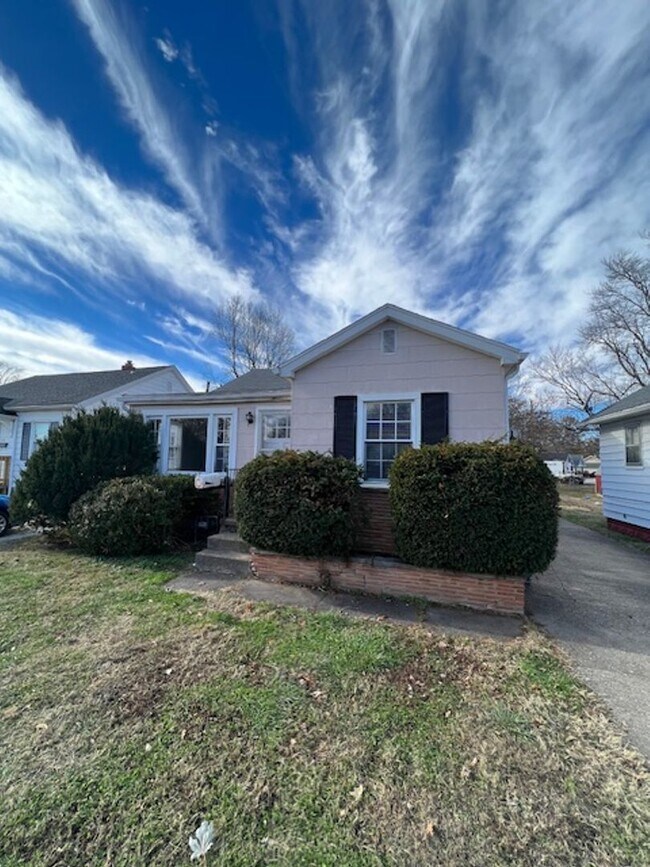 property at 900 Hercules Ave