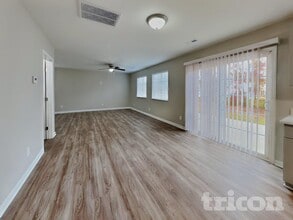 3710 Shepway Loop in Greensboro, NC - Foto de edificio - Building Photo