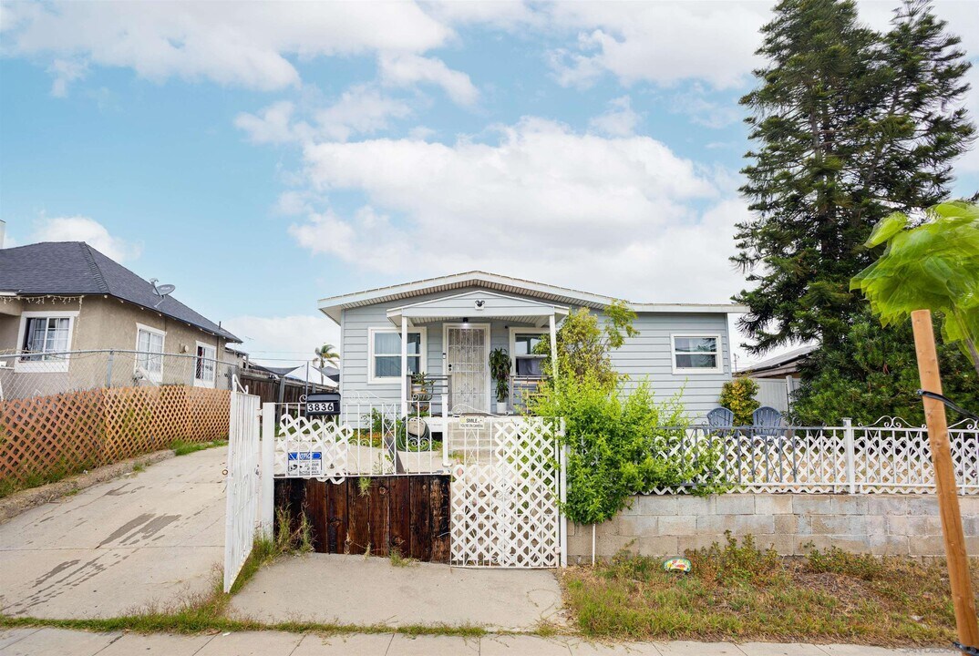 3836 Newton Ave in San Diego, CA - Building Photo
