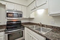 565 N Post Oak Ln photo'