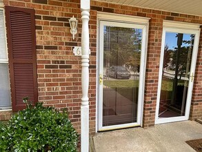 610 Cedarbrook Ct in Lewisville, NC - Building Photo - Building Photo