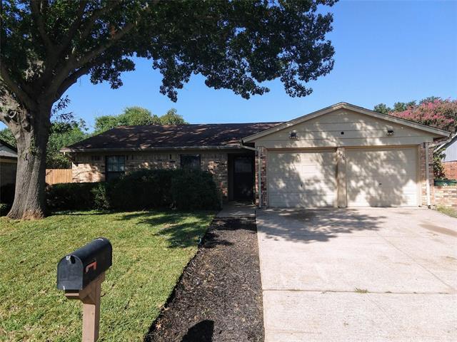 5810 Woodsetter Ln in Arlington, TX - Building Photo