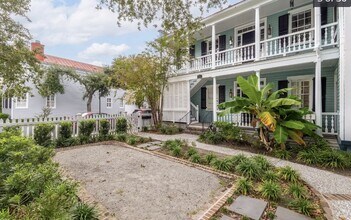 138 Coming St in Charleston, SC - Building Photo - Building Photo