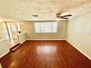 5702 Moog Rd in Holiday, FL - Building Photo - Building Photo