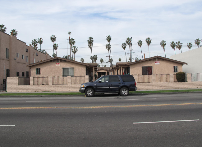 5163 S Western Ave in Los Angeles, CA - Building Photo - Building Photo