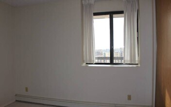 311 6th Ave N in Saskatoon, SK - Building Photo - Building Photo