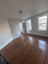 28 Sidlaw Rd, Unit 6 in Boston, MA - Foto de edificio - Building Photo