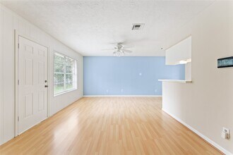 5039 Parkland St in Pasadena, TX - Building Photo - Building Photo