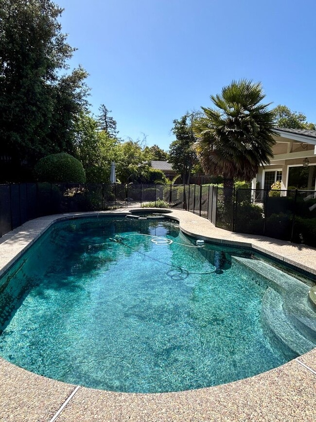 property at 1208 Rockhaven Dr