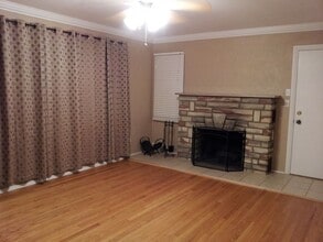 917 N Center in Collinsville, IL - Building Photo - Building Photo