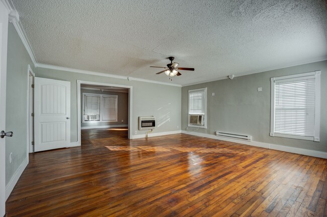 property at 3905 Jenny Lind Rd